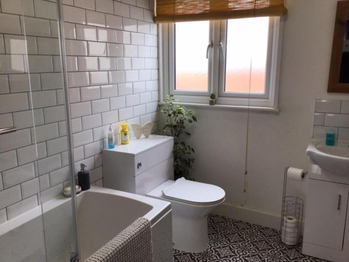 Central Teignmouth - Sleeps 4 - Pets Allowed Exterior foto