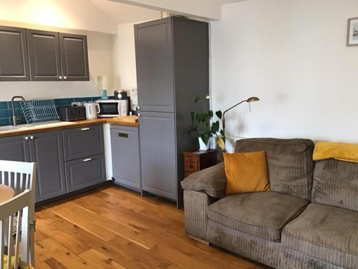 Central Teignmouth - Sleeps 4 - Pets Allowed Exterior foto